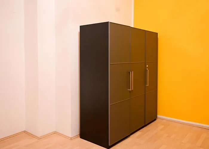 Elegant Altes Akh Apartment